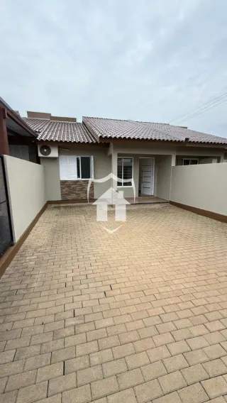 Casa geminada com 2 dormitórios, foto 1