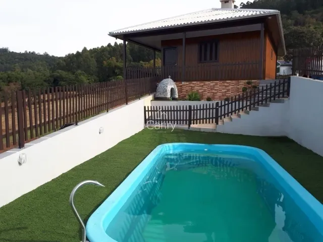 Área rural com 2 dormitórios