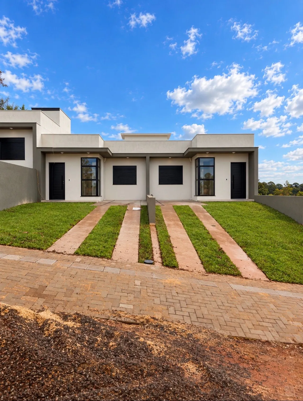 Casa geminada com 2 dormitórios, foto 1