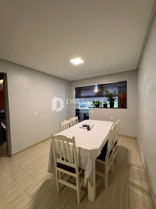Foto da sala de jantar de um imóvel em Lajeado.