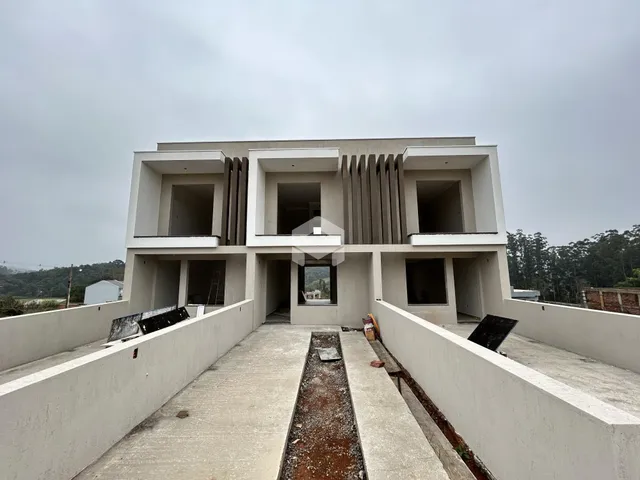 Vista externa de um prédio residencial em construção em Lajeado, Brasil.
