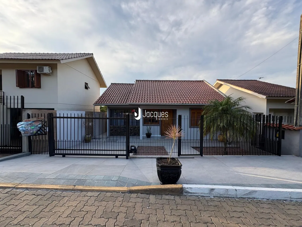 Casa com 2 dormitórios, foto 1