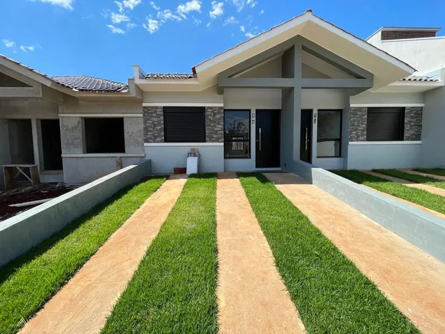Casa geminada com 2 dormitórios