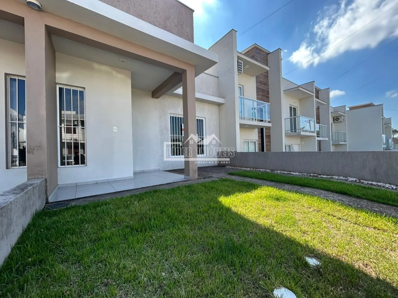 Casa geminada com 2 dormitórios, foto 1