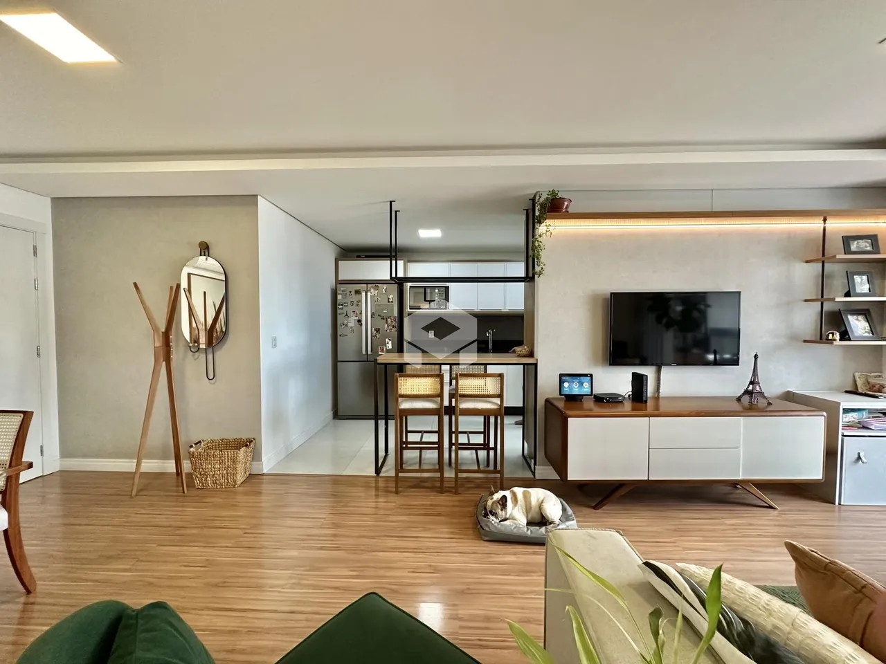 Apartamento com 2 dormitórios, foto 1
