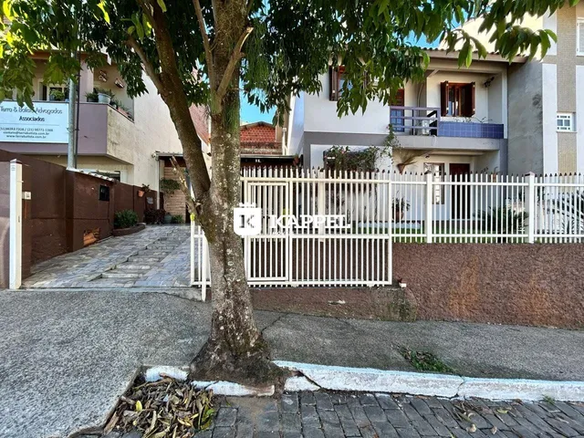 Casa com 3 dormitórios