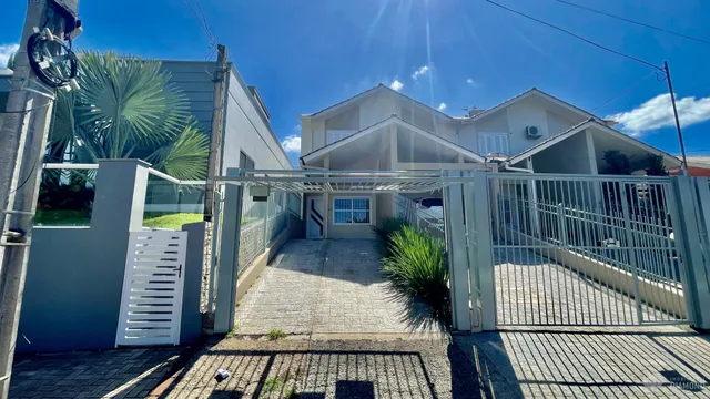 Sobrado com 2 dormitórios