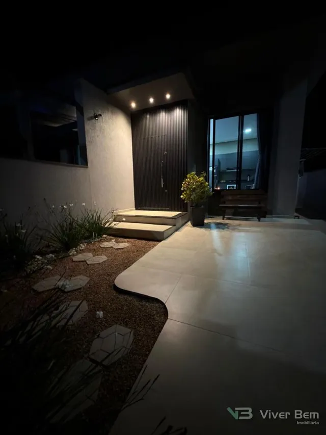 Casa geminada com 2 dormitórios