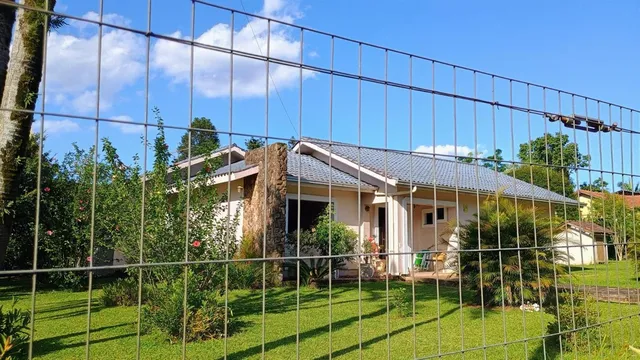 Casa com 4 dormitórios, foto 2