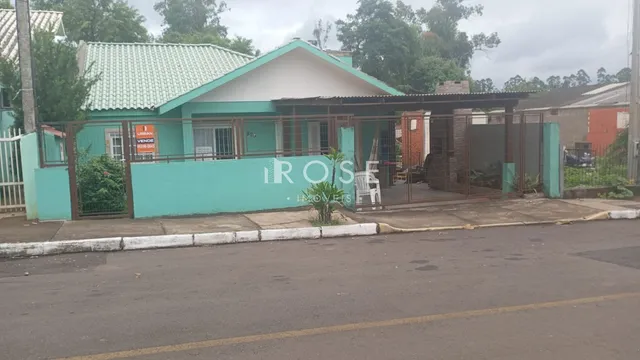 Foto da fachada de uma residência em Lajeado, Brasil.