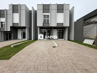 Fachada moderna de uma residência em Lajeado, Brasil.