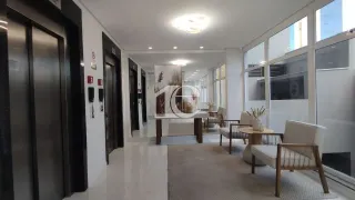 Apartamento com 2 dormitórios, foto 13