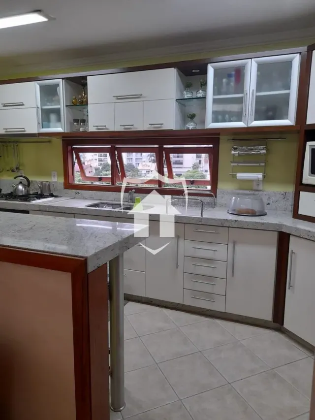 Apartamento com 3 dormitórios