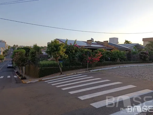 Casa com 4 dormitórios, foto 2