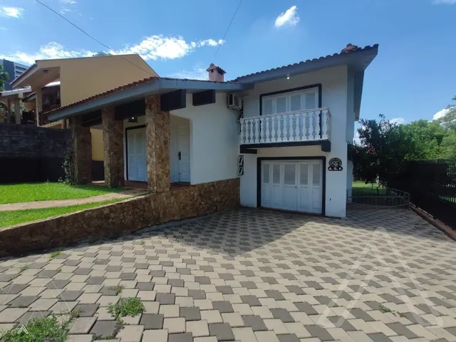 Casa com 3 dormitórios