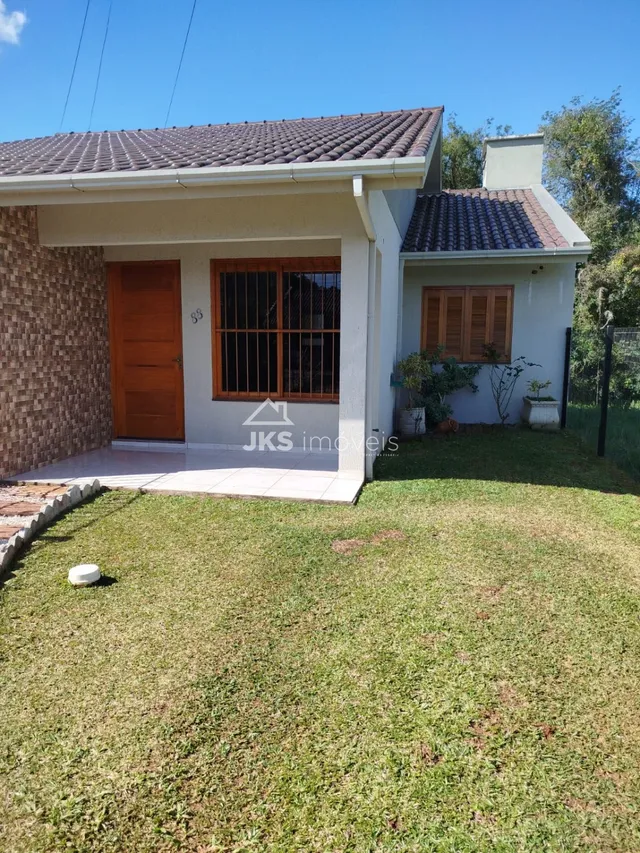 Casa geminada com 2 dormitórios