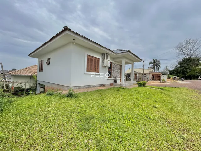 Fachada de uma casa residencial em Lajeado, Brasil.