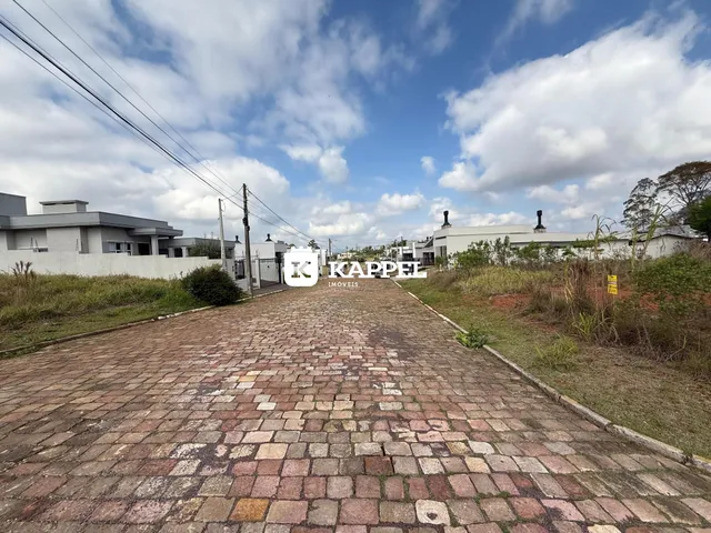 Vista da entrada de uma propriedade residencial em Lajeado, Brasil.