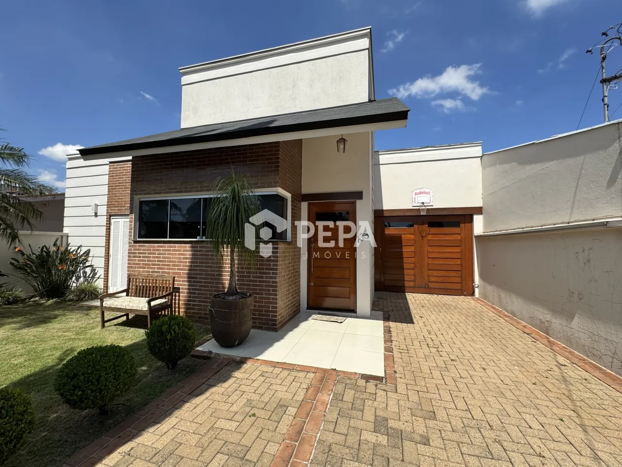Casa com 3 dormitórios, foto 1