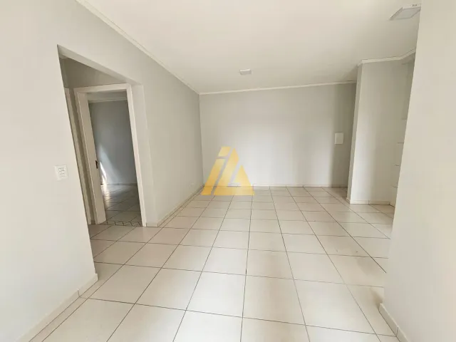 Apartamento com 2 dormitórios, foto 2