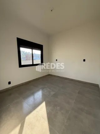 Foto da sala de um imóvel em Lajeado, Brasil.
