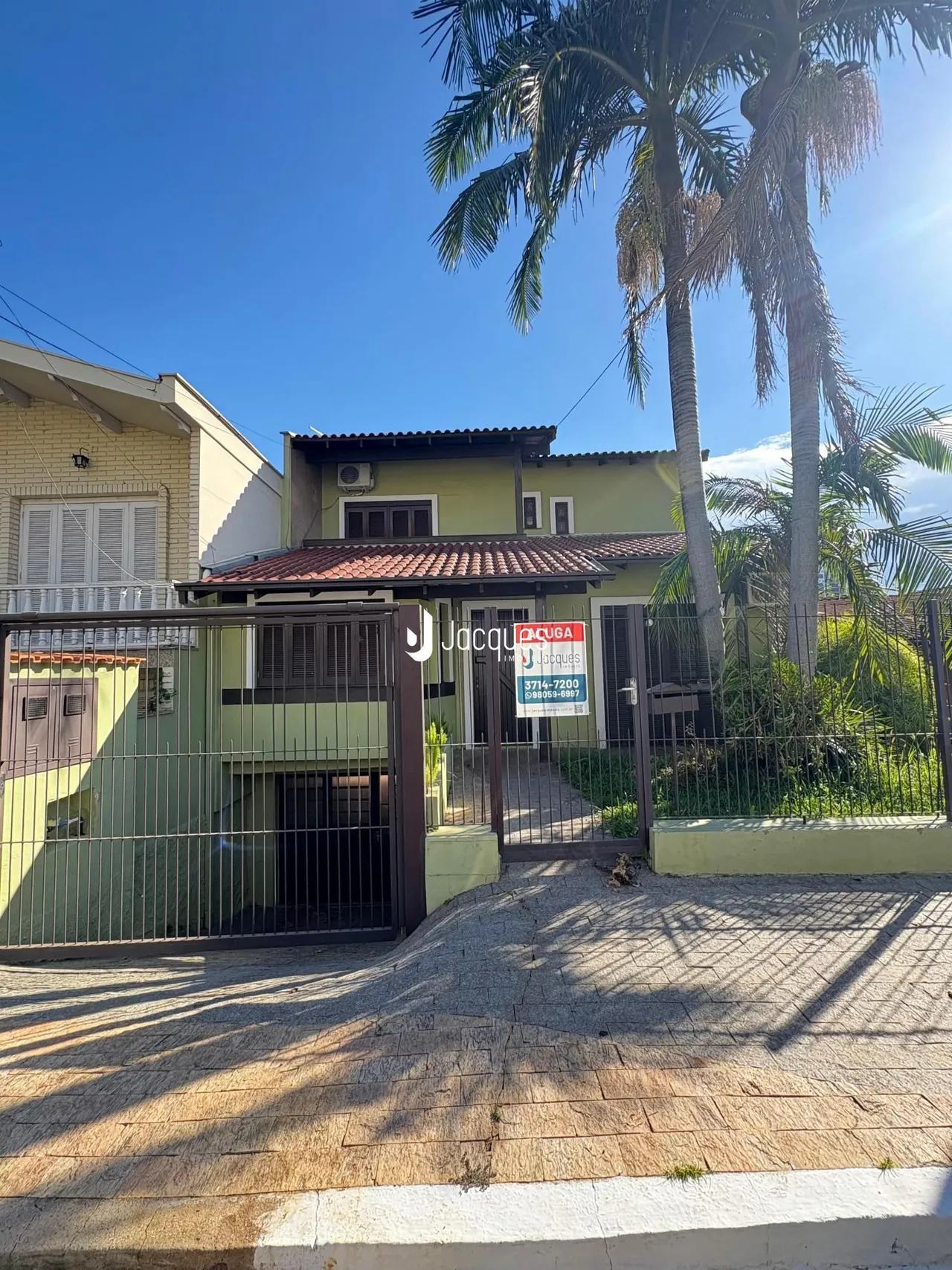 Casa com 4 dormitórios, foto 1