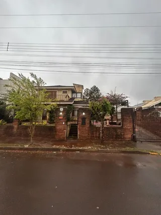 Casa com 4 dormitórios, foto 2