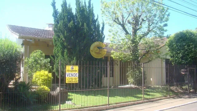 Casa com 5 dormitórios