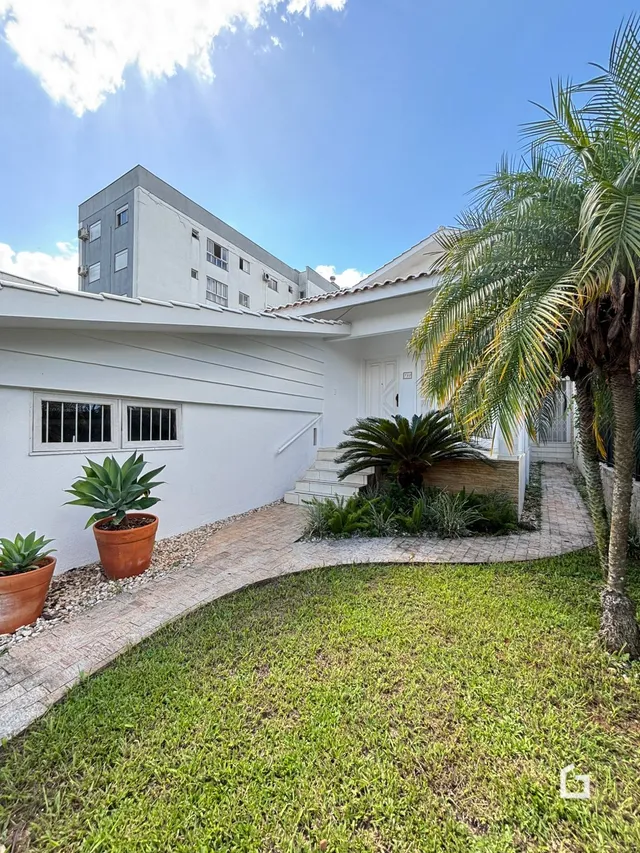Casa com 5 dormitórios, foto 2