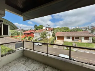Vista de um terraço com vista para casas em Lajeado, Brasil.