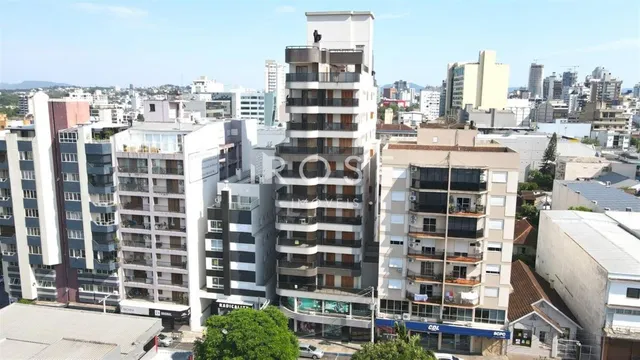 Vista externa de edifícios residenciais na área urbana de Lajeado, Brasil.