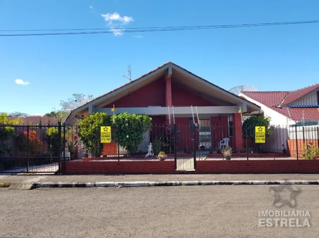 Casa com 2 dormitórios