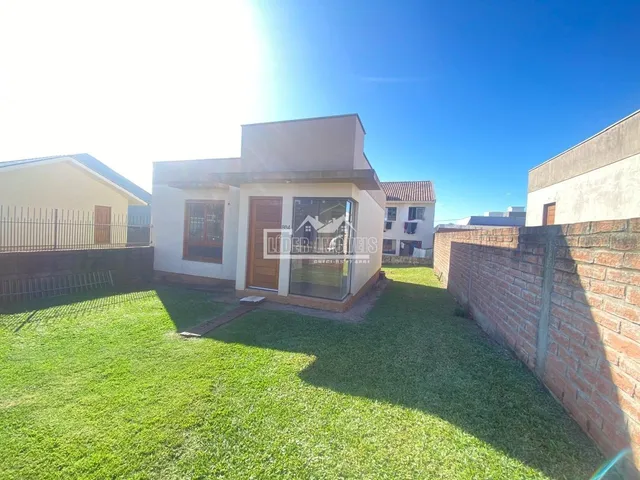 Casa com 1 dormitório