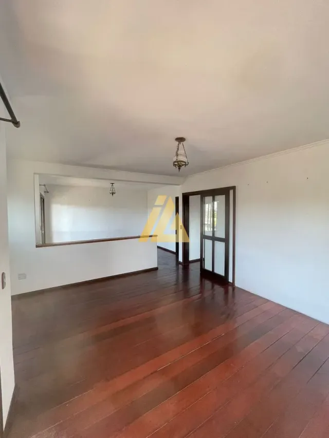 Apartamento com 3 dormitórios, foto 2