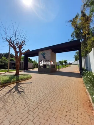 Vista da entrada de uma propriedade em Lajeado, Brasil.