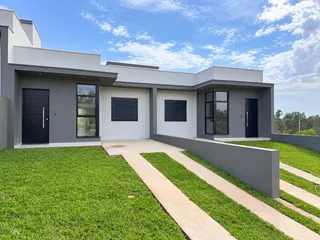 Casa geminada com 2 dormitórios, foto 1