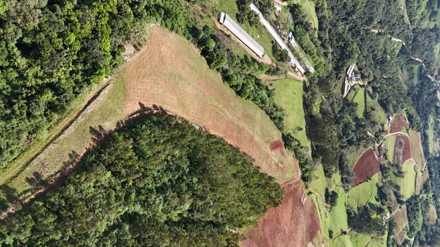 Área rural com 3 dormitórios
