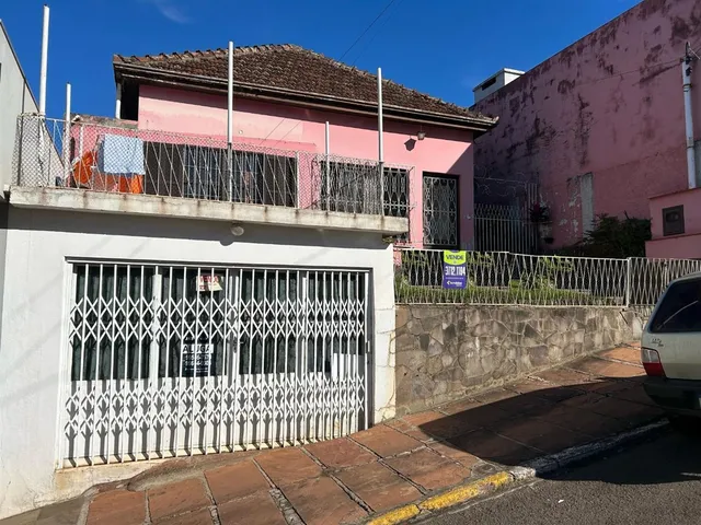 Casa com 4 dormitórios