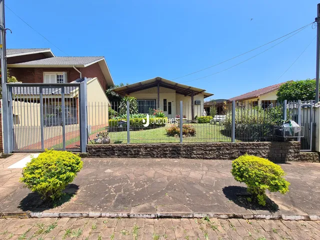 Casa com 3 dormitórios