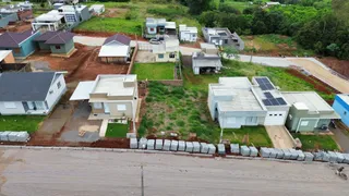 Vista aérea de casas em desenvolvimento em Lajeado, Brasil.