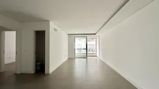 Apartamento com 2 dormitórios, foto 1