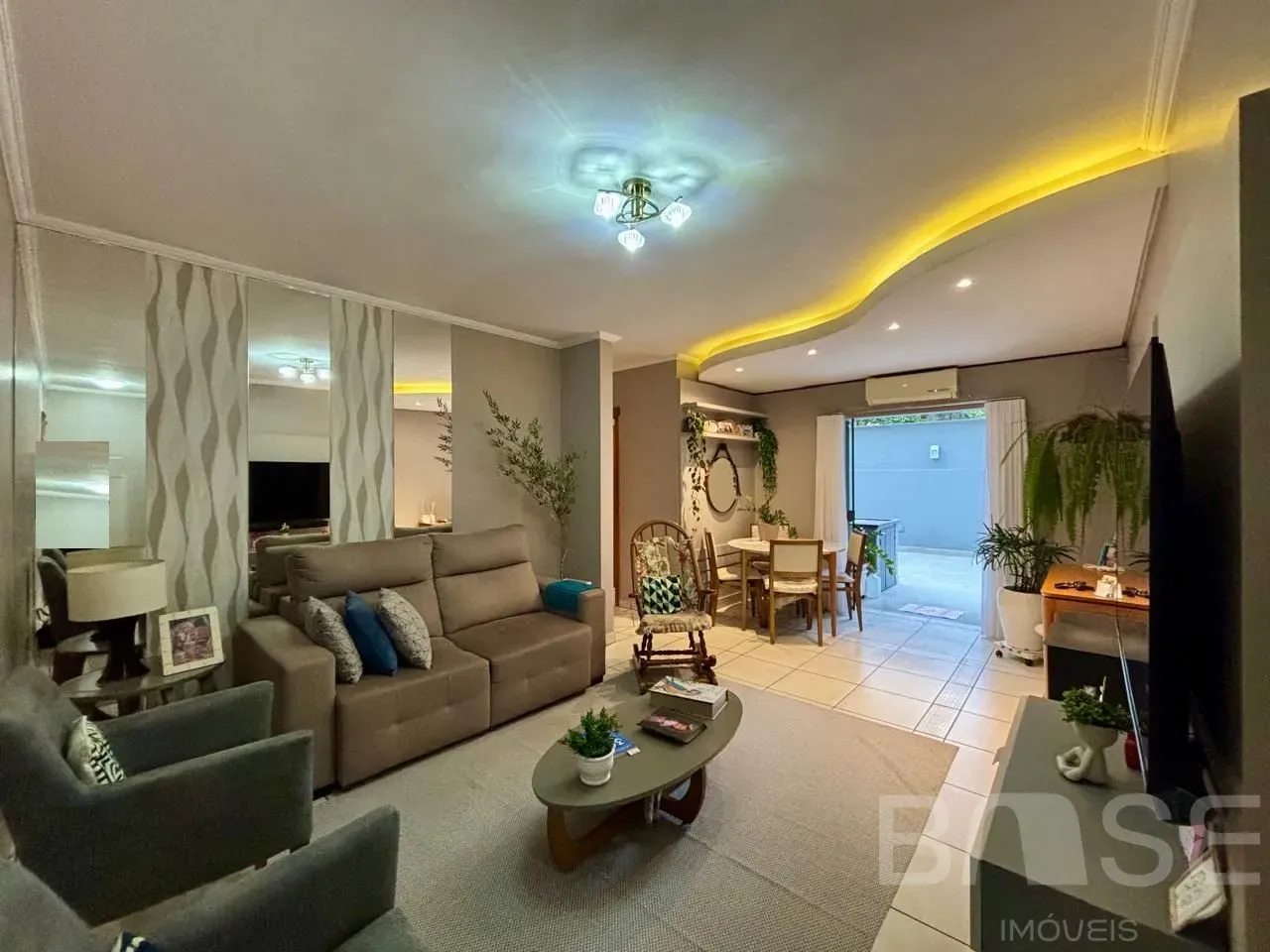 Apartamento com 2 dormitórios, foto 1