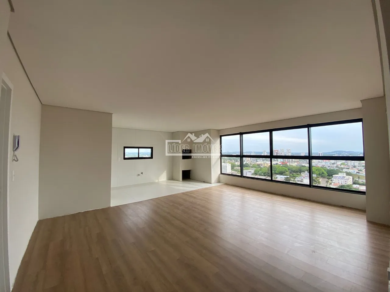 Apartamento com 3 dormitórios, foto 1