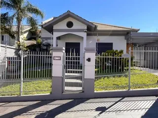 Casa com 3 dormitórios