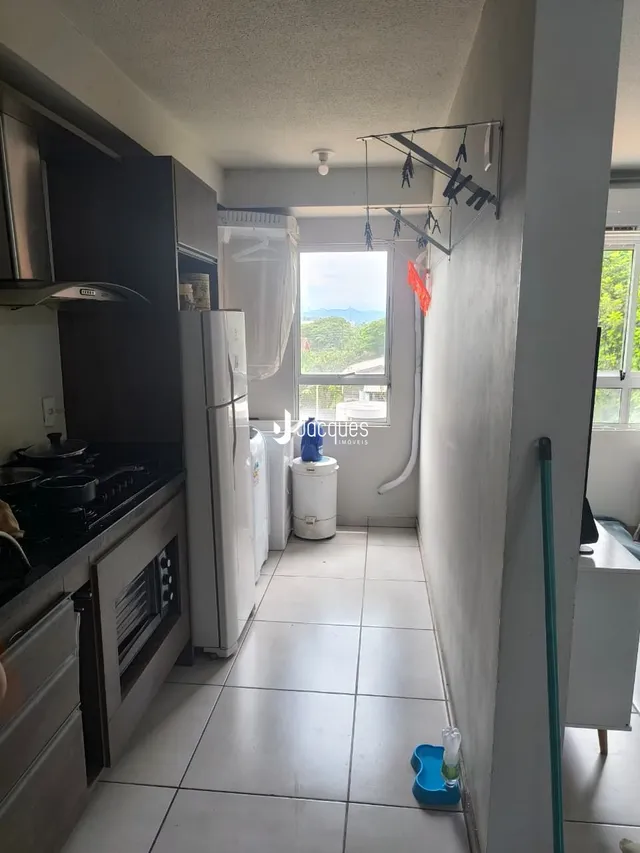 Apartamento com 2 dormitórios, foto 4