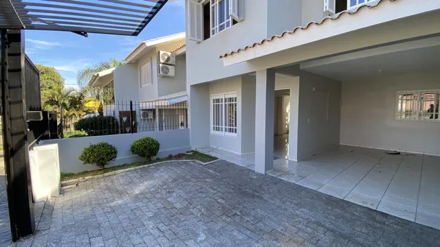 Sobrado com 3 dormitórios