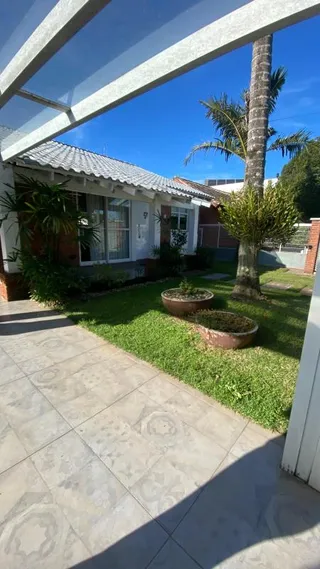 Casa com 3 dormitórios