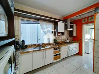 Casa com 4 dormitórios, foto 4