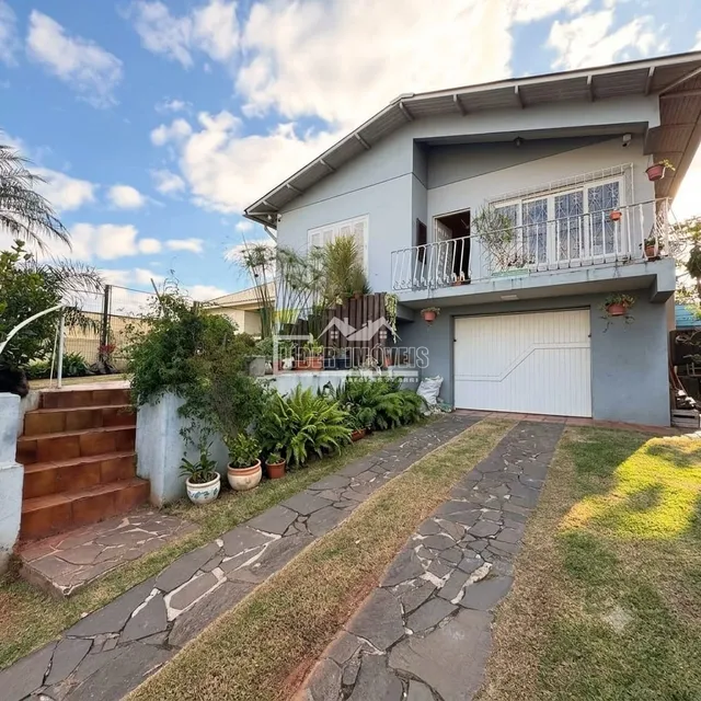 Casa com 4 dormitórios