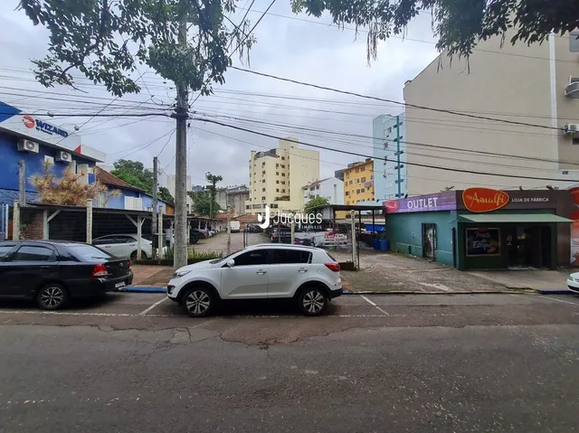 Vista da fachada de uma residência em Lajeado, Brasil.